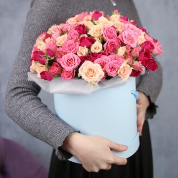 Букет из кустовых роз "Глория"