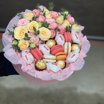 Цветы и сладости "Чувство"