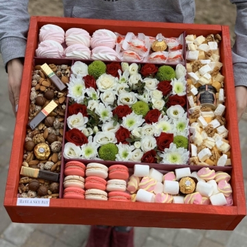 Цветы и сладости "Барселона"