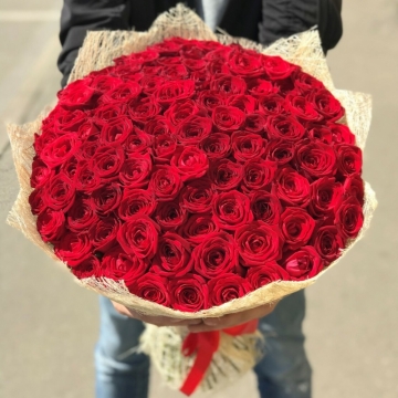 Букет из красных роз "Грейс"