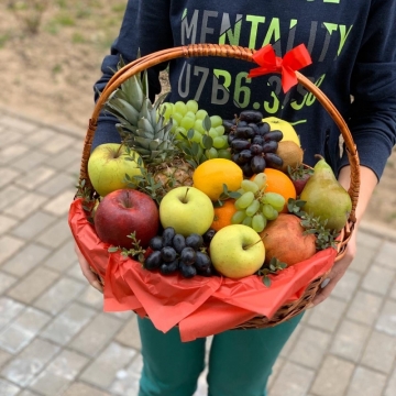 Корзина с фруктами "Импульс"