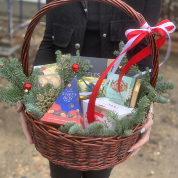 Новогодняя корзина №10