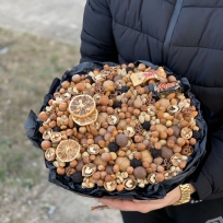 Букет из орехов "Базель"