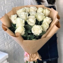 Букет из белых роз "Лора"