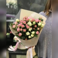 Букет из кустовых роз "Эдда"