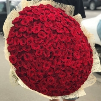 Букет из красных роз "Линда"