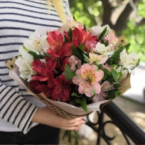 Букет из альстромерий "Шерил"