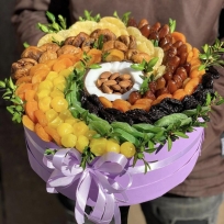 Букет из орехов и сухофруктов "Торонто"