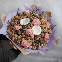 Букет из орехов "Валенсия"